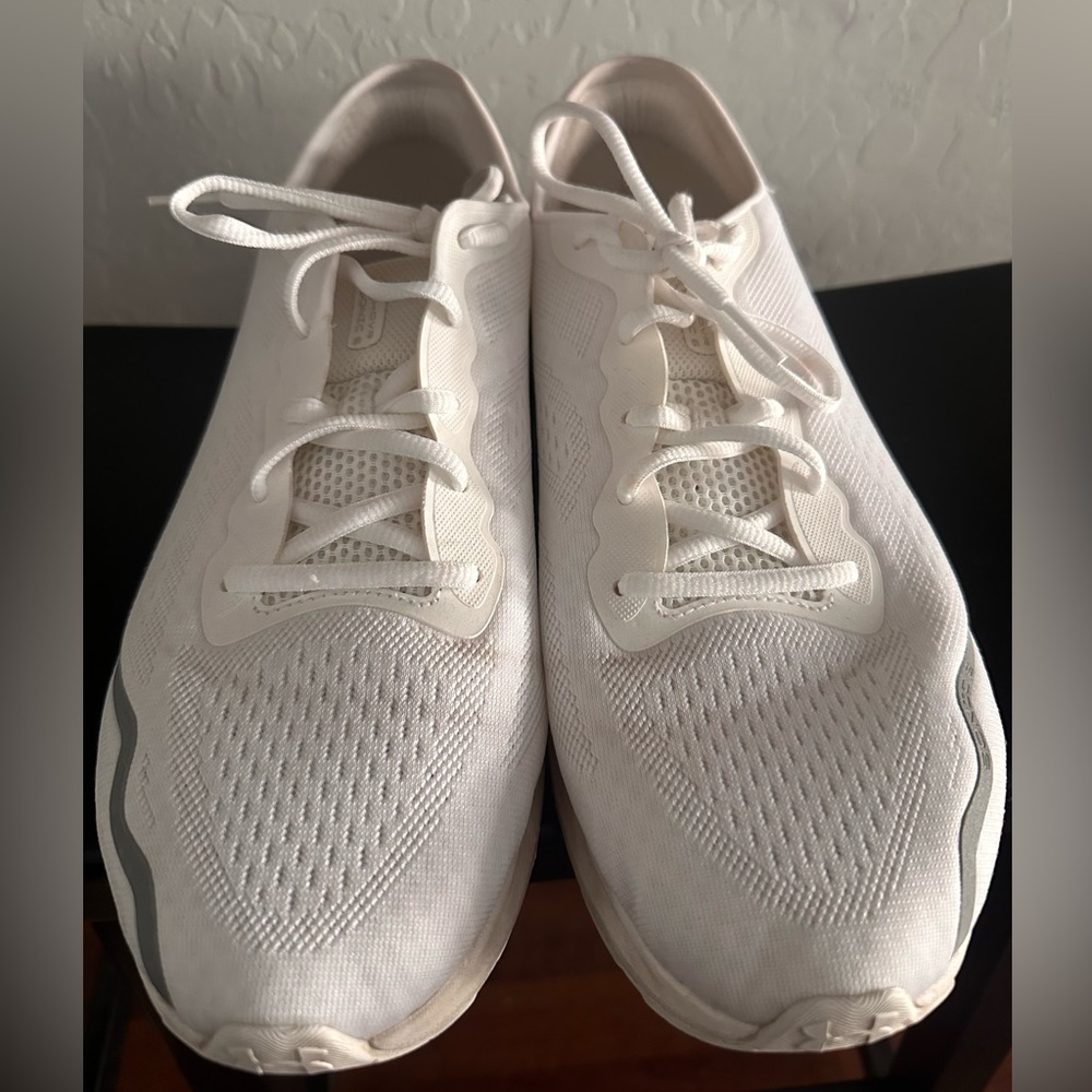 Men’s Under Armour HOVR Sonic 6.